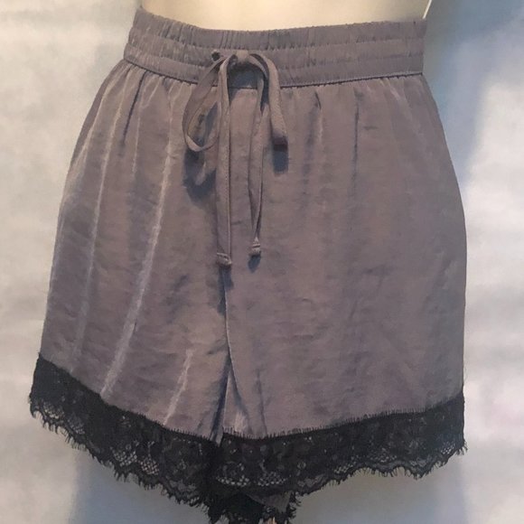Hollister Pants - Hollister Grey Shorts w/Lace